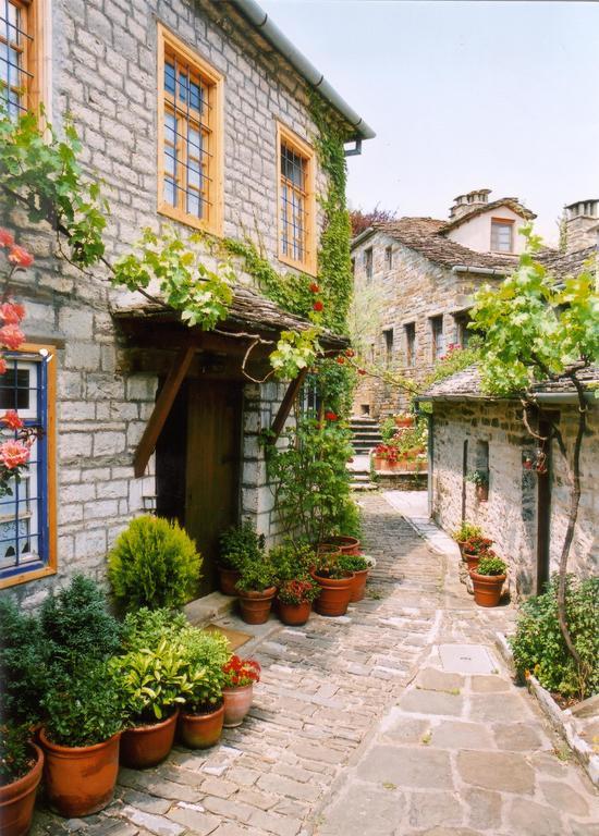 Saxonis Houses & Saxonis Villa Papigko Esterno foto